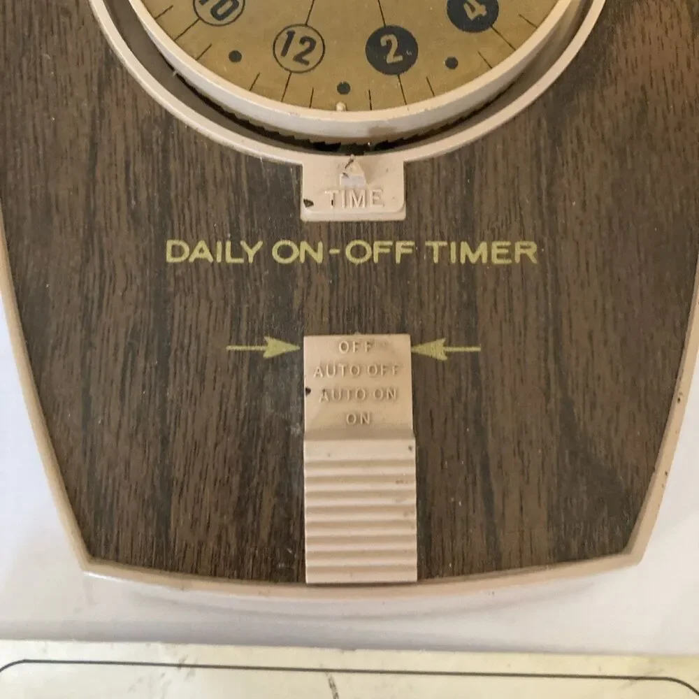 Vintage Cornwall Model 3004 Electric Wall Timer On/Off Wall Mount Tested Works